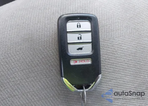 2018 Honda Pilot Lx z USA, uszkodzony, nr VIN 5FNYF5H10JB001132